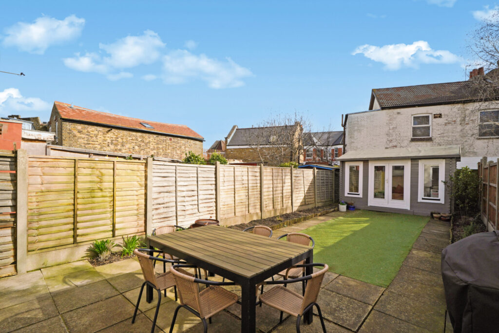 Whittington Road -  Bowes Park - London - N22