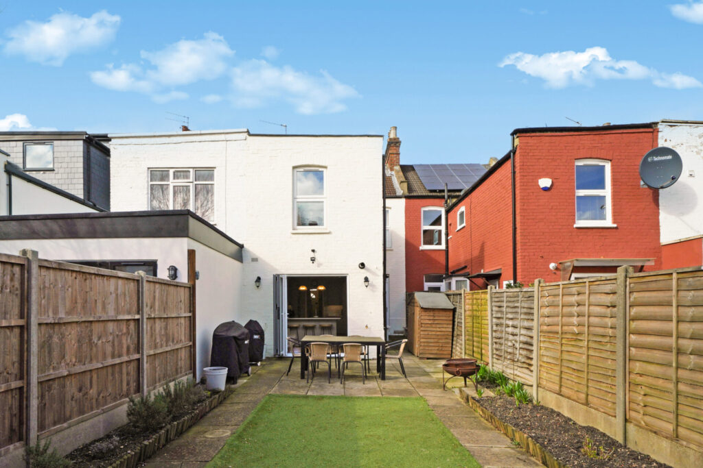 Whittington Road -  Bowes Park - London - N22