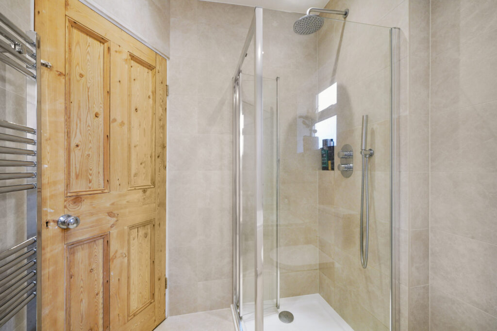 Whittington Road -  Bowes Park - London - N22