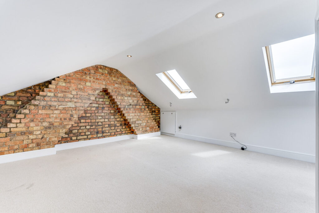 Natal Road - Southgate  - London - N11