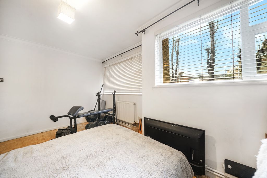 Kingsley Court - Haringey - London - 