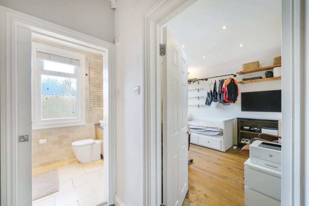 Sidney Road -  Bowes Park - London - N22