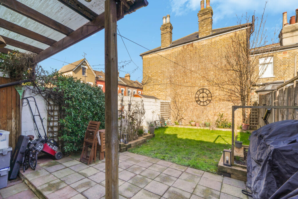 Sidney Road -  Bowes Park - London - N22