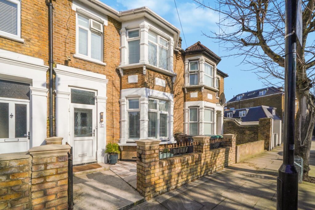 Sidney Road -  Bowes Park - London - N22