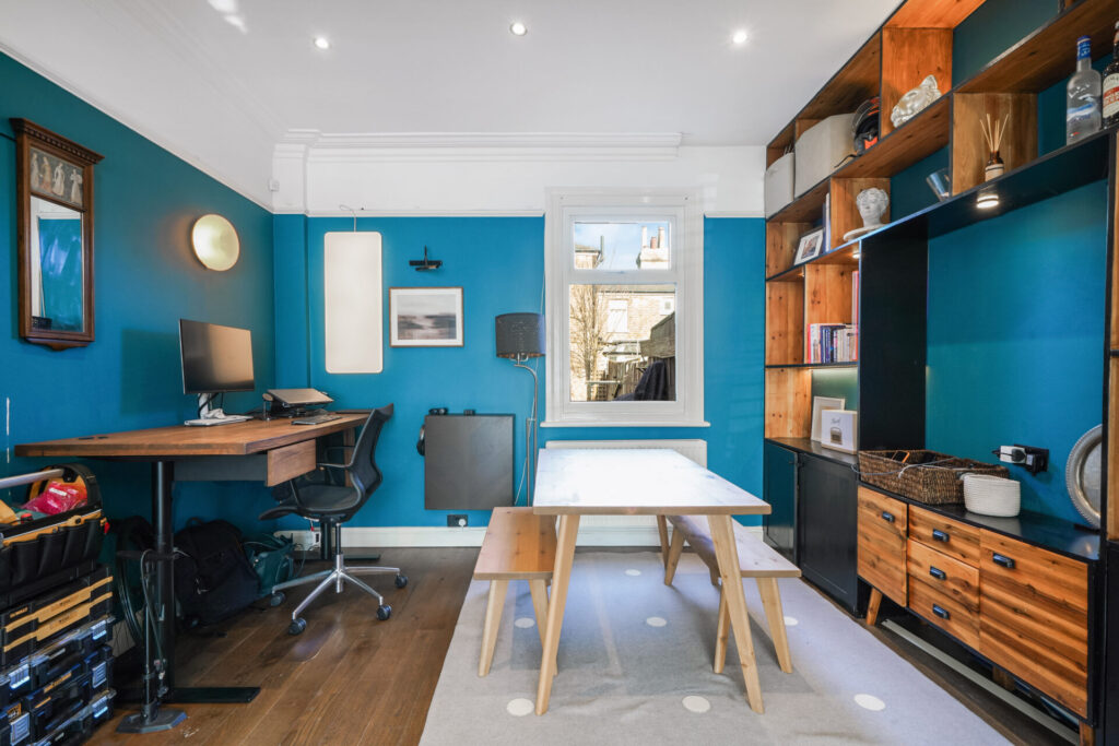 Sidney Road -  Bowes Park - London - N22