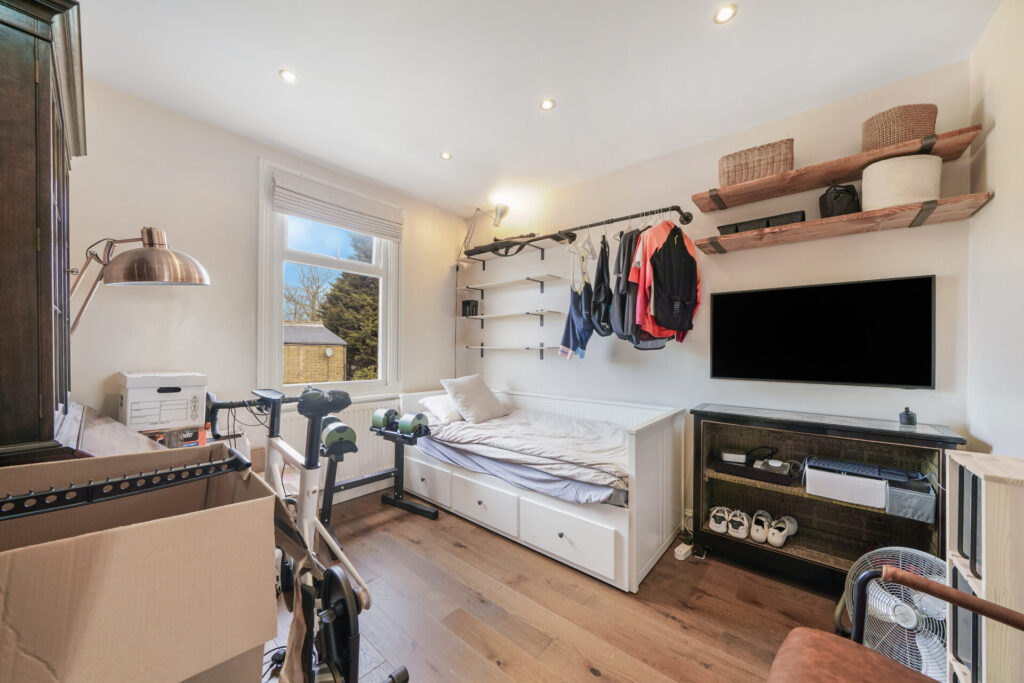 Sidney Road -  Bowes Park - London - N22