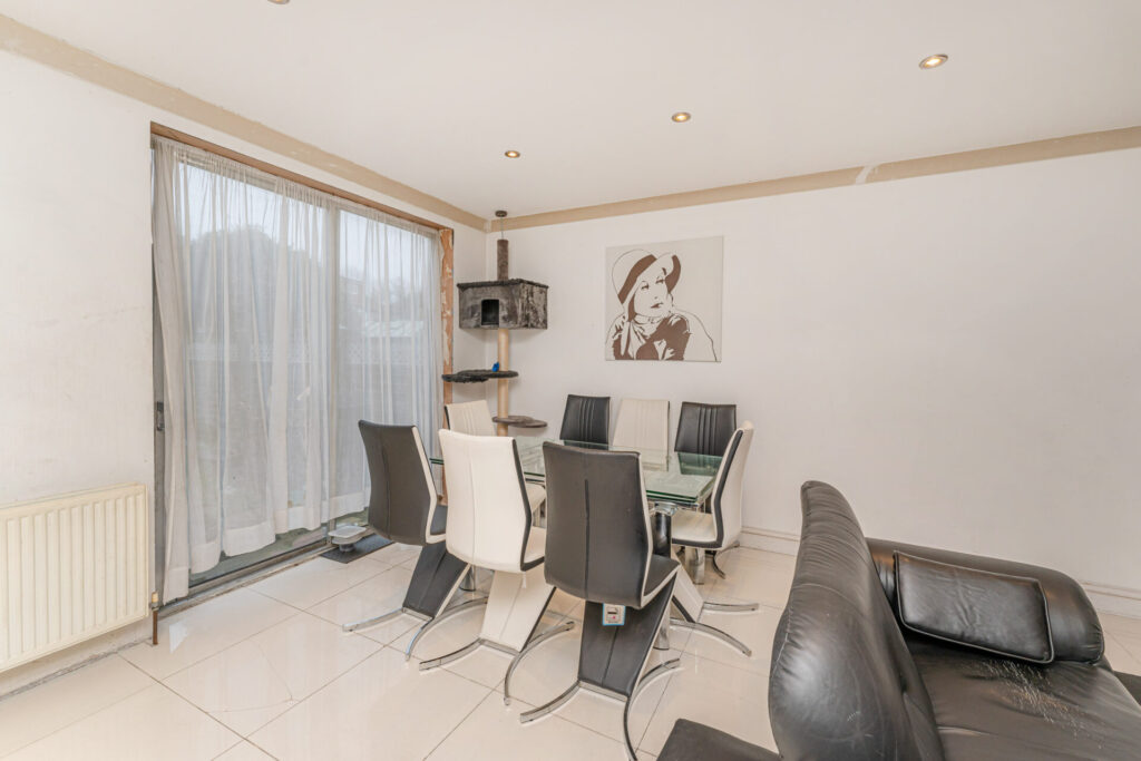 Apple Grove - Enfield  - London - EN1