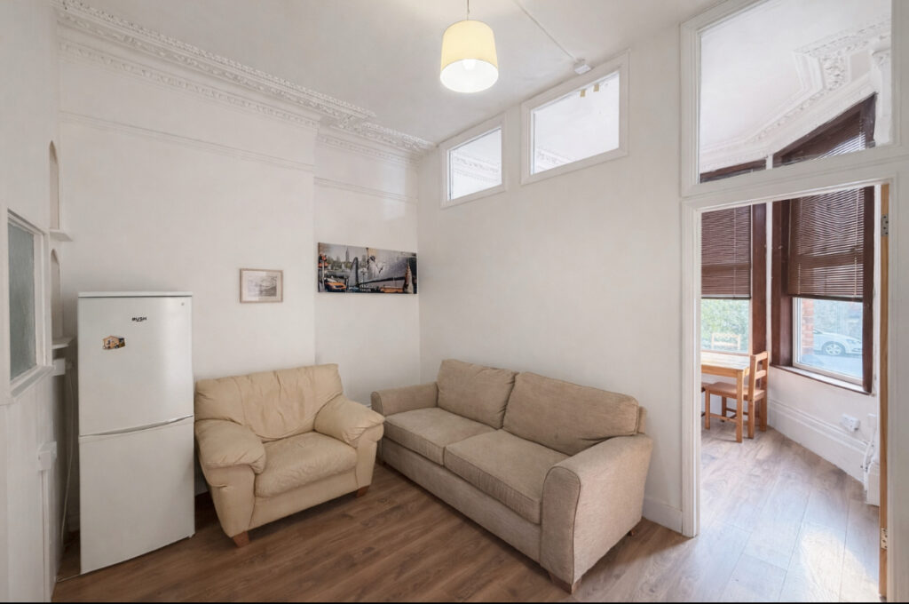 Mansfield Road - Ilford - London - IG1