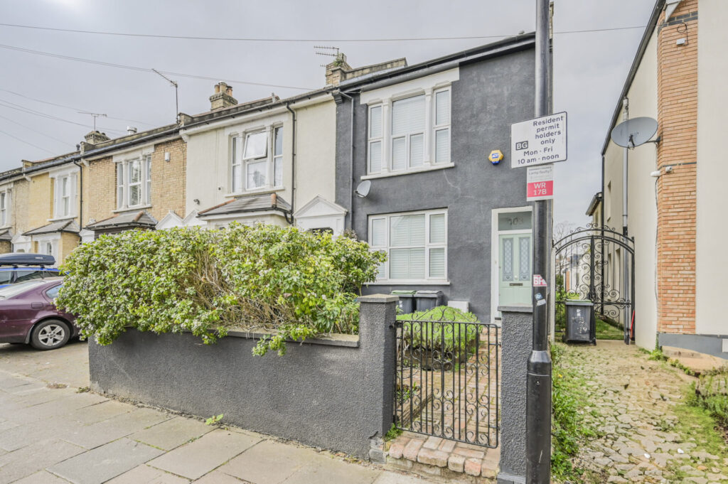 Whittington Road - Bowes Park - London - N22