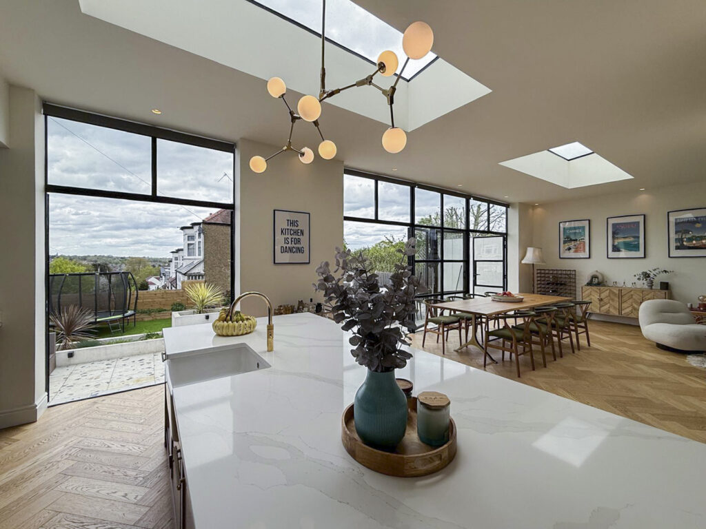 Lynton Gardens - Haringey - London - N11