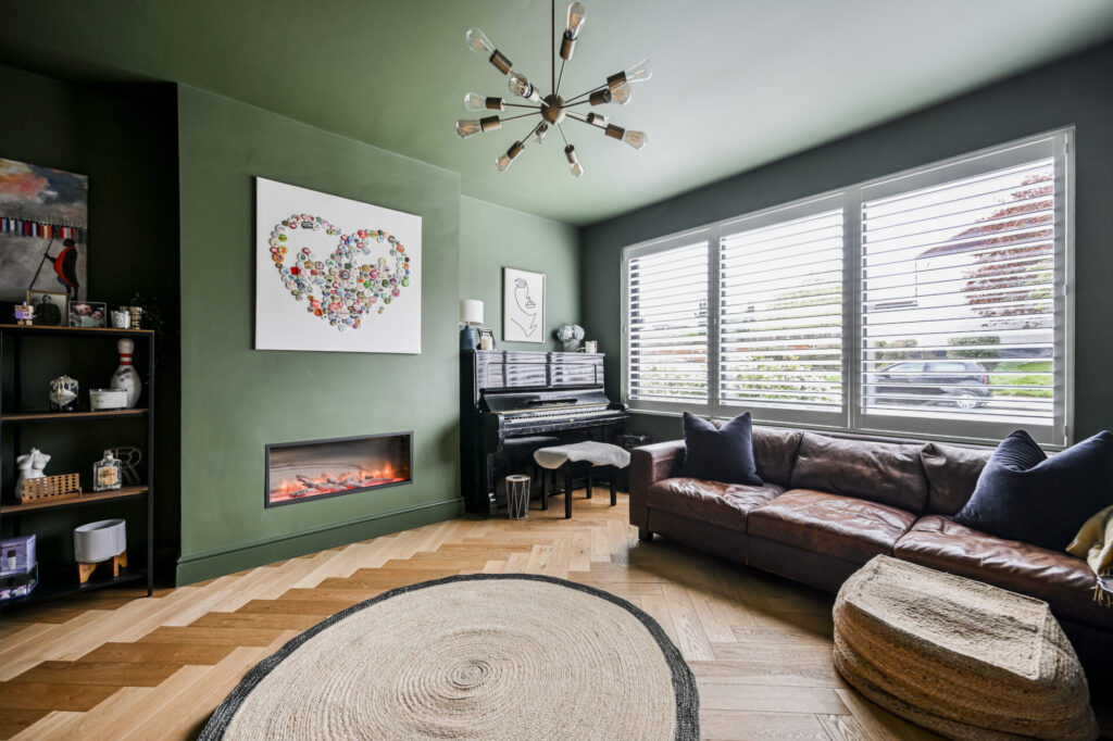 Lynton Gardens - Haringey - London - N11