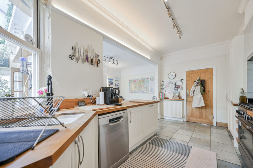Truro Road - Haringey - London - N22