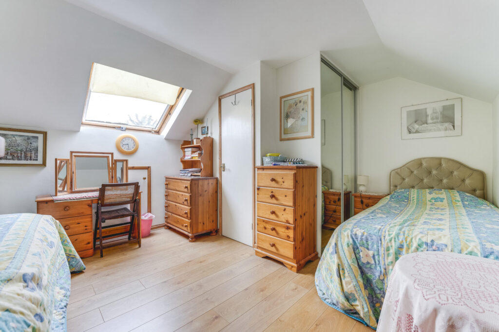 Friern Park - North Finchley  - London - N12