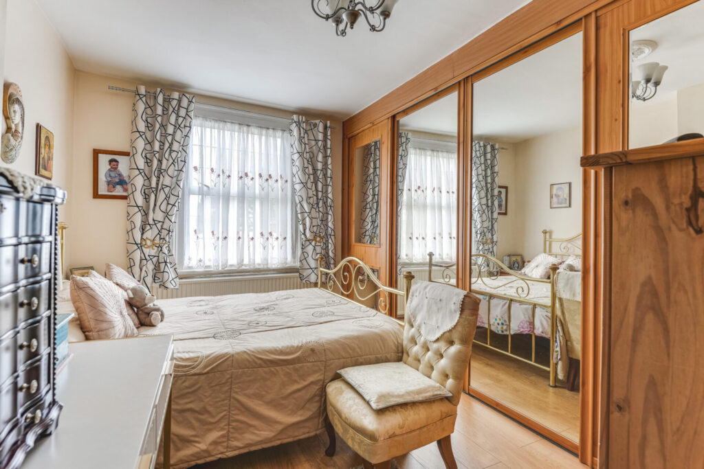 Friern Park - North Finchley  - London - N12
