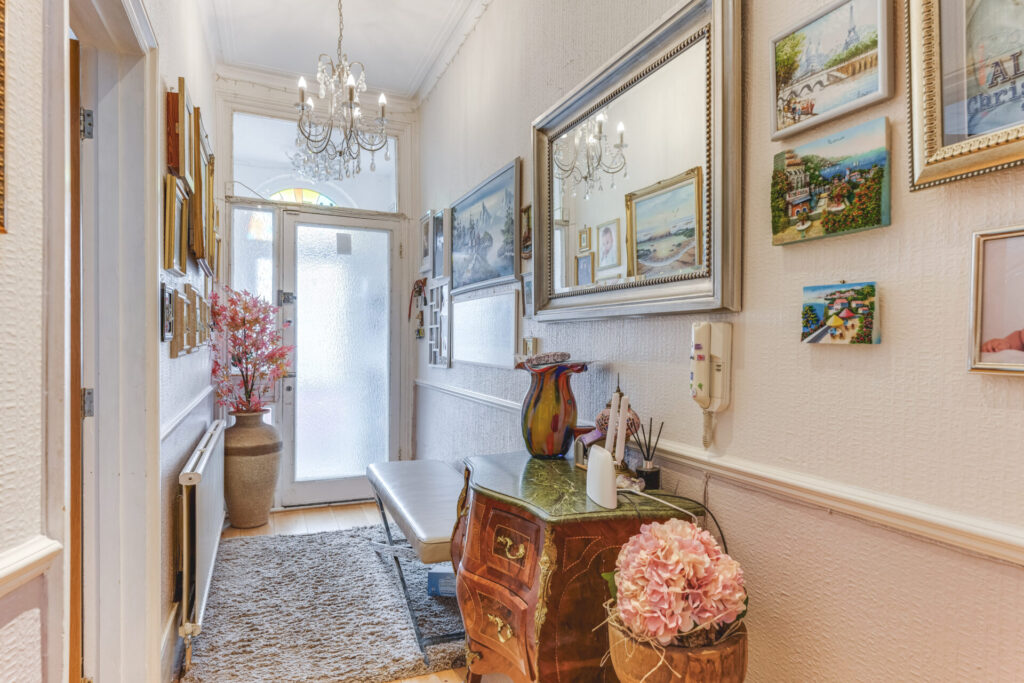 Friern Park - North Finchley  - London - N12