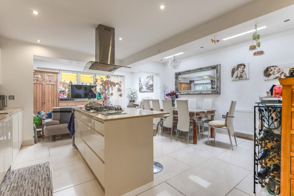 Friern Park - North Finchley  - London - N12