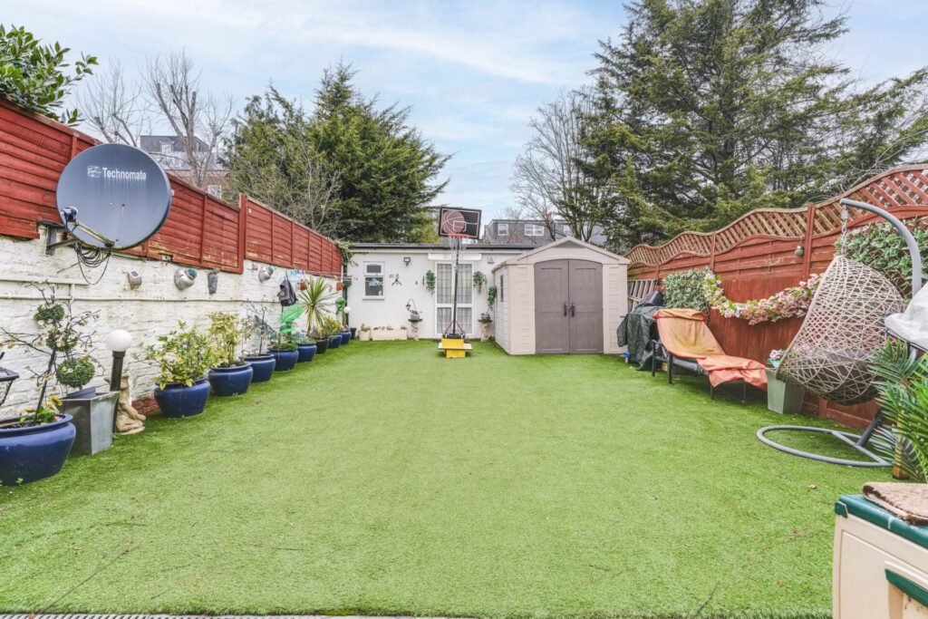 Friern Park - North Finchley  - London - N12