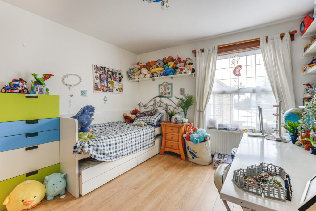 Friern Park - North Finchley  - London - N12