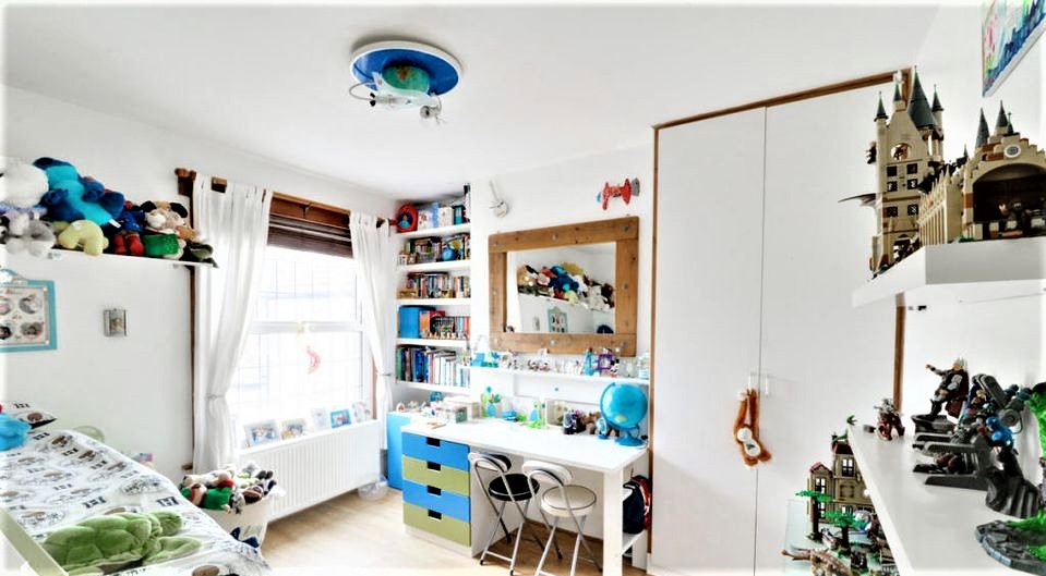 Friern Park - North Finchley  - London - N12