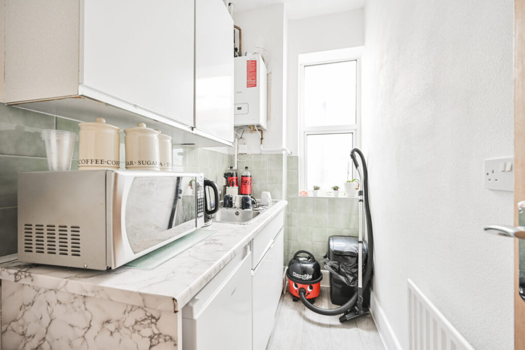 Green Lanes - Palmers Green - London - N13