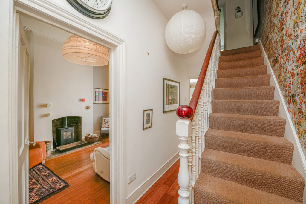 Russell Road - Bowes Park - London - N13