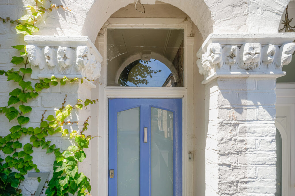 Russell Road - Bowes Park - London - N13