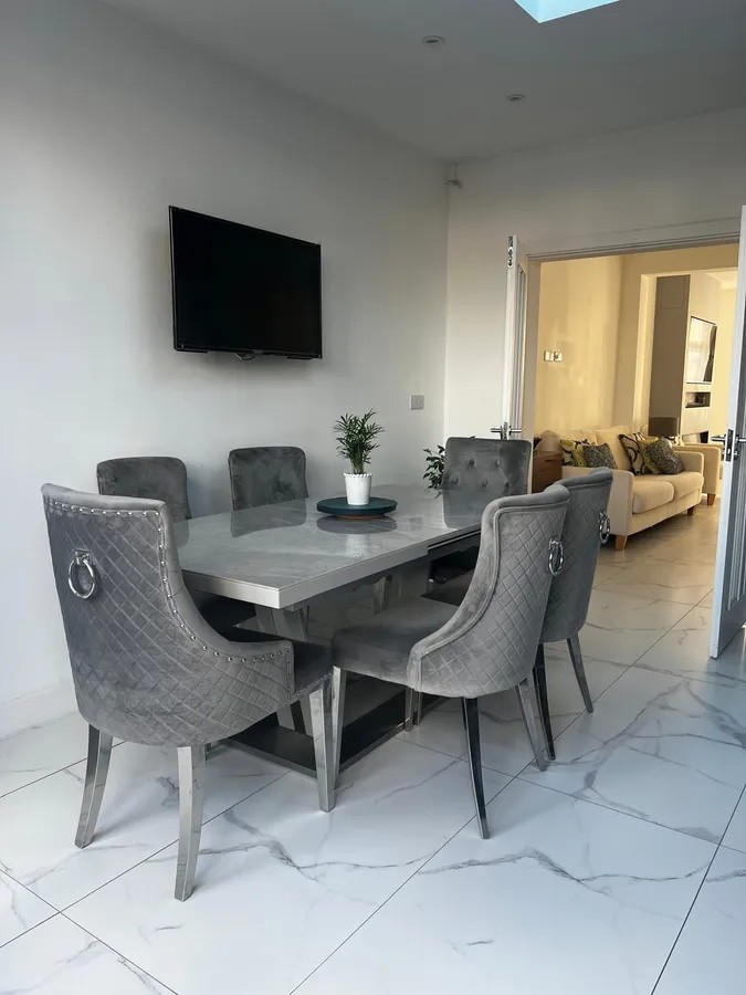 Ash Grove - Palmers Green - Enfield  - N13