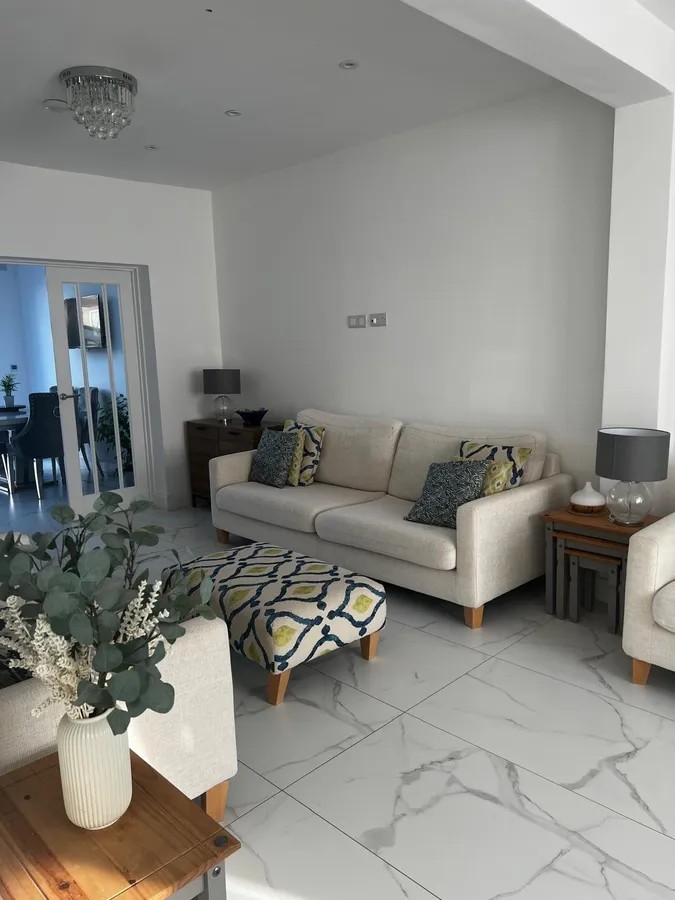 Ash Grove - Palmers Green - Enfield  - N13