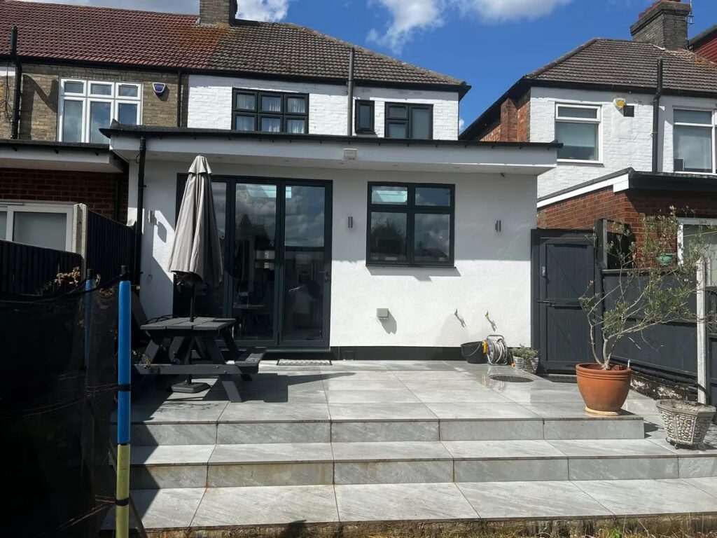 Ash Grove - Palmers Green - Enfield  - N13