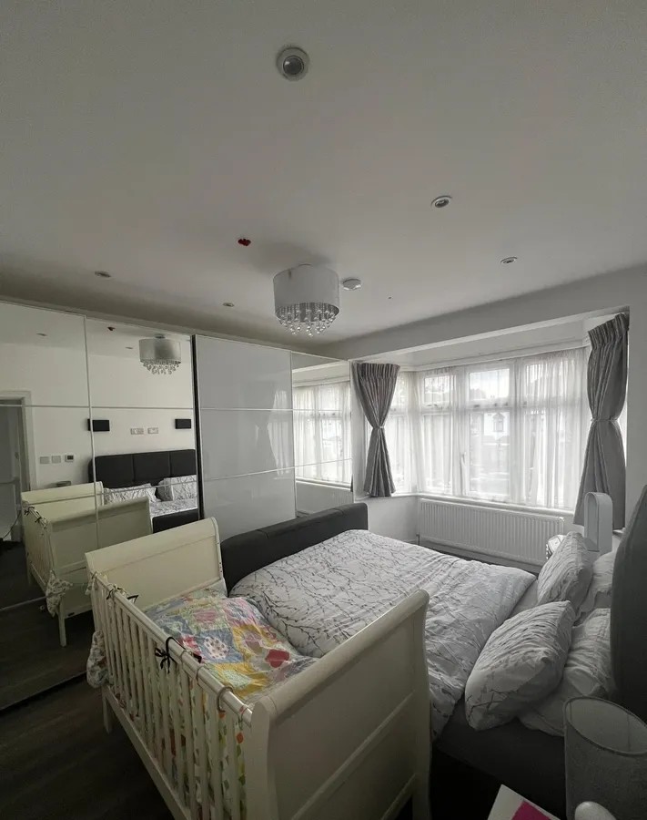 Ash Grove - Palmers Green - Enfield  - N13
